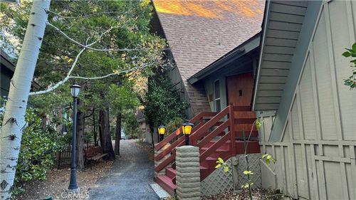 37-180 Grass Valley Rd, Lake Arrowhead, CA, 92352-9777 | Card Image