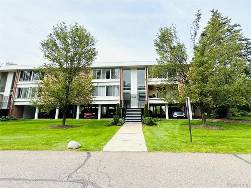 unit-47-32040 Grand River Ave, Farmington, MI, 48336-4162 | Card Image