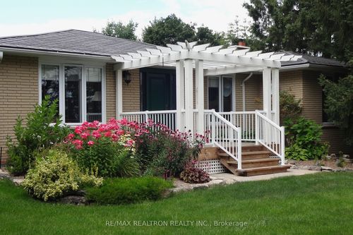 26 Kennedy Rd, Cheltenham, ON, L7C2A7 | Card Image