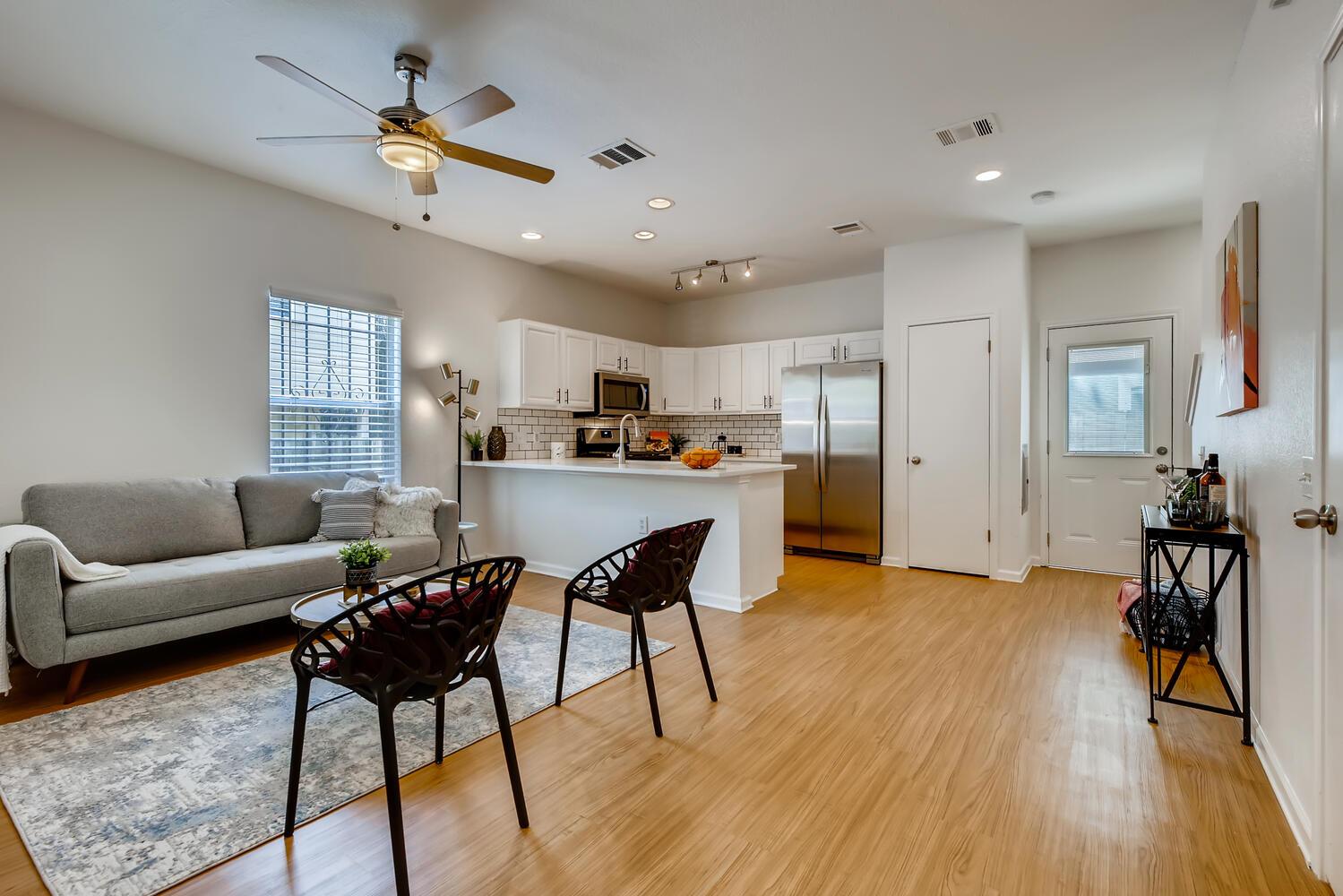 Residential Income in Austin 3