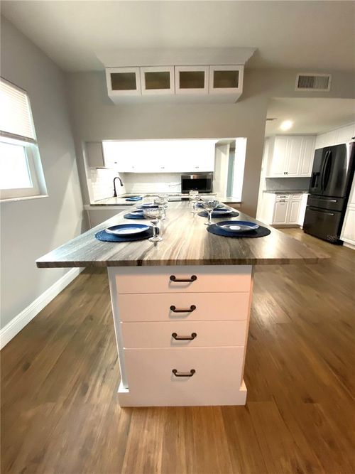 apt-6-6000 2nd St E, ST PETE BEACH, FL, 33706-3706 | Card Image