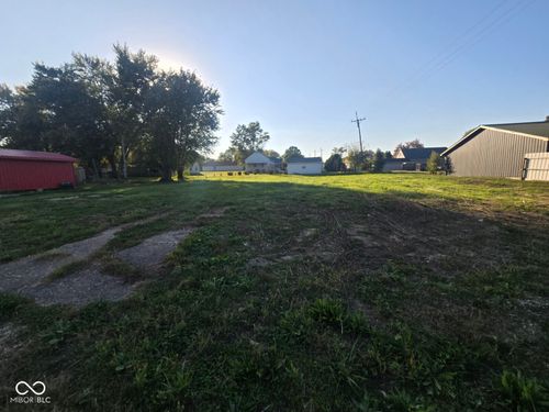 6 8th St Nw, Linton, IN, 47441-6270 | Card Image