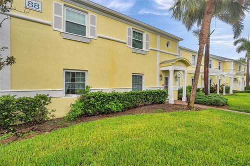 apt-a-121 Seahorse Dr Se, ST PETERSBURG, FL, 33705-6428 | Card Image