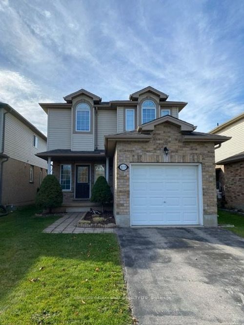 2119 Foxwood Ave, London, ON, N6G0C8 | Card Image