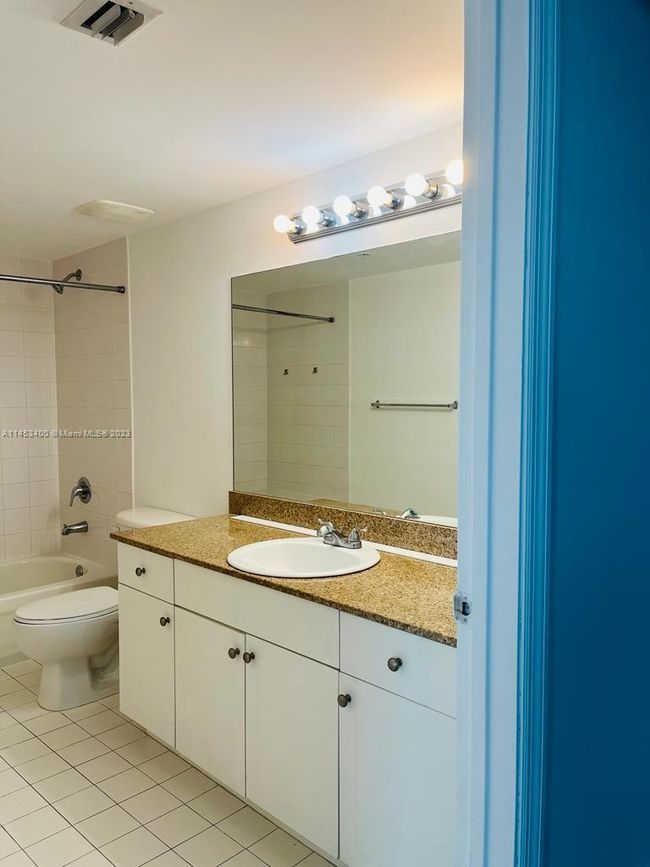 APT-802 - 60 Nw 37 Th Ave, Condo with 2 bedrooms, 2 bathrooms and null parking in Miami FL | Image 22