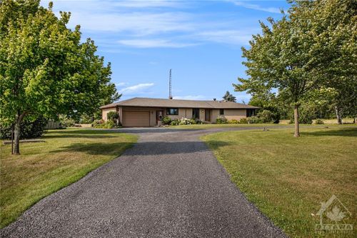 608, 614 Froom Rd, Cardinal, ON, K0E1E0 | Card Image