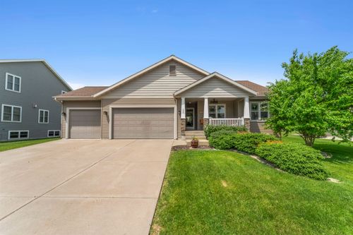 1356 Heritage Ln, Sun Prairie, WI, 53590-3028 | Card Image
