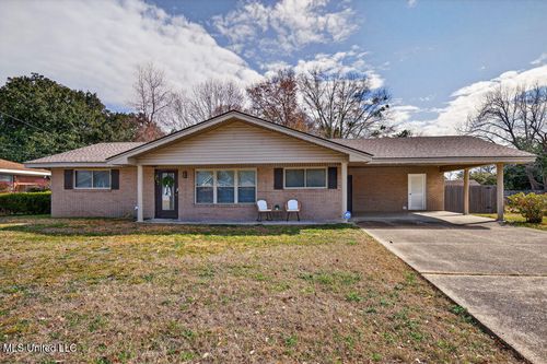 334 Carter Rd, Biloxi, MS, 39531-2804 | Card Image