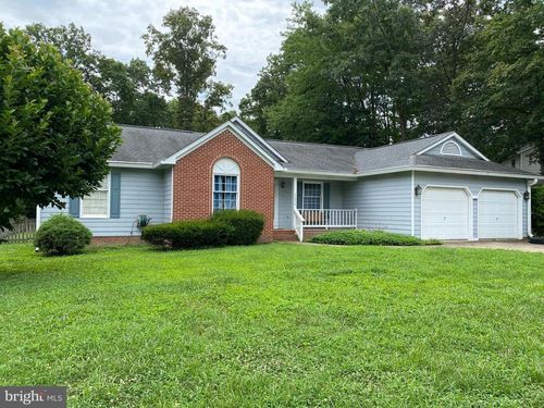 5224 Mcmanus Dr, FREDERICKSBURG, VA, 22407-7773 | Card Image