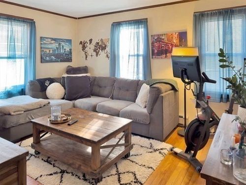 1-49 West, Quincy, MA, 02169 | Card Image
