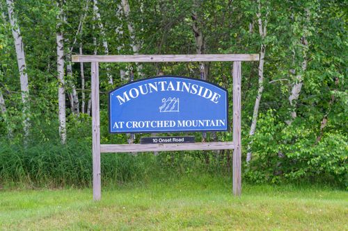 36b-10 Onset Rd, Bennington, NH, 03442-4014 | Card Image