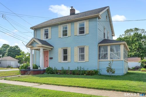 104 White St, West Haven, CT, 06516-5419 | Card Image