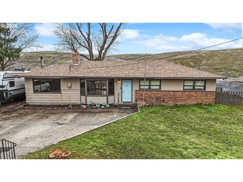 11 Ne Nelson Dr, Pendleton, OR, 97801-3460 | Card Image