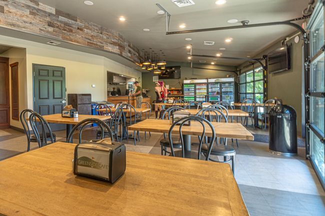 Eagle Crest-Greenside Cafe | Image 47