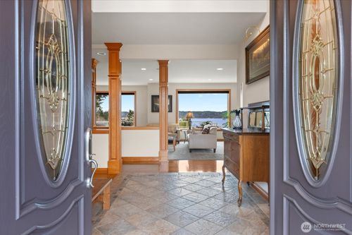 603 Washington Avenue, Mukilteo, WA, 98275 | Card Image