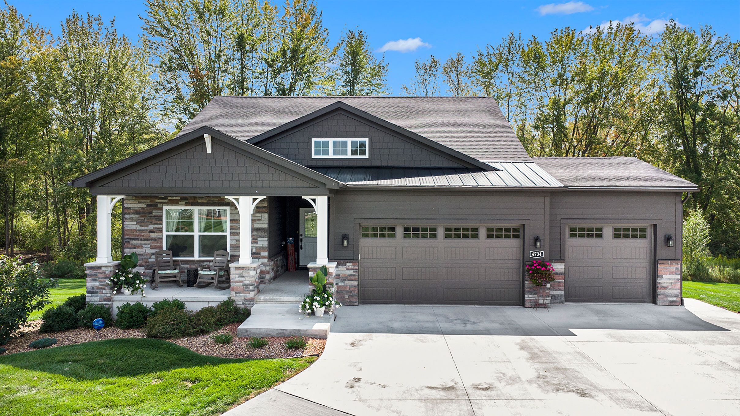 Chestnut Springs Dr, Howell, MI 48843