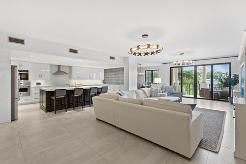apt-302-1532 Se 12th St, Fort Lauderdale, FL, 33316-1438 | Card Image