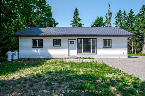 100 Reid St, Bobcaygeon, ON, K0M1A0 | Card Image