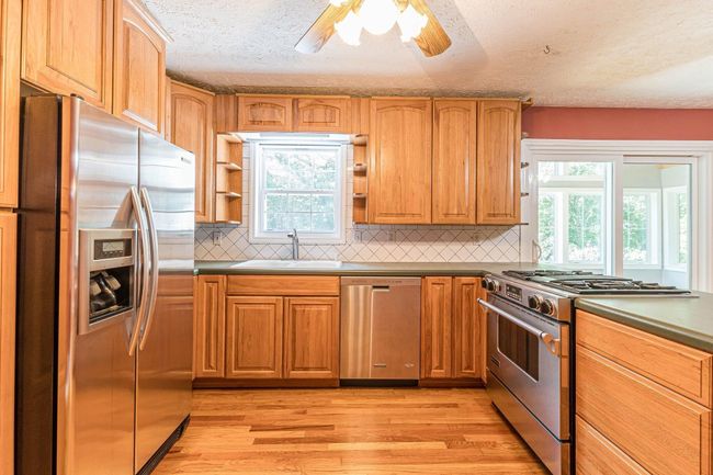 1130 Coan Dr, Home with 3 bedrooms, 2 bathrooms and null parking in Locust Grove GA | Image 25