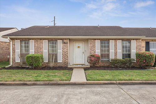 1047 Park Meadow Dr, Beaumont, TX, 77706-3978 | Card Image