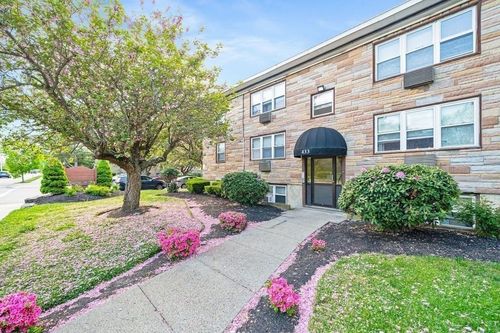 apt-2-433 W Elm St, Brockton, MA, 02301-4166 | Card Image