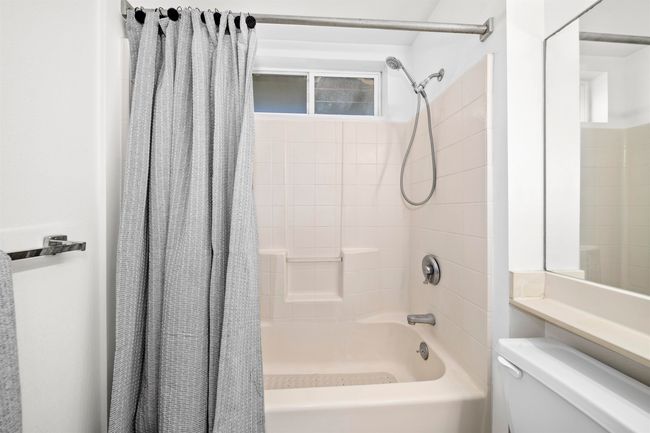 APT-532 - 50 Koiula Ln, Condo with 2 bedrooms, 2 bathrooms and null parking in Kahului HI | Image 18