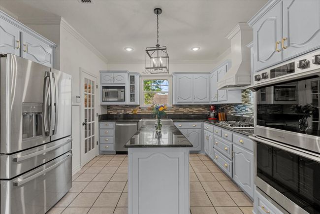 1072 W Secretariat Dr, House other with 4 bedrooms, 5 bathrooms and null parking in Terrell TX | Image 4