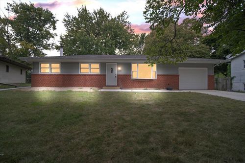 1206 Townley Dr, Bloomington, IL, 61704-3618 | Card Image