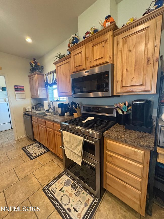 7075 Lazy P Ct, House other with 3 bedrooms, 2 bathrooms and 4 parking in Winnemucca NV | Image 11