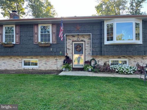 1605 Pin Oak Rd, WILLIAMSTOWN, NJ, 08094-2019 | Card Image