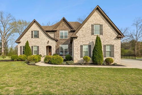 501 Tybarber Ave, Murfreesboro, TN, 37129-8379 | Card Image