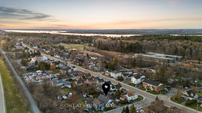 74 Vancourtland St N, House other with 3 bedrooms, 3 bathrooms and 2 parking in Arnprior ON | Image 47