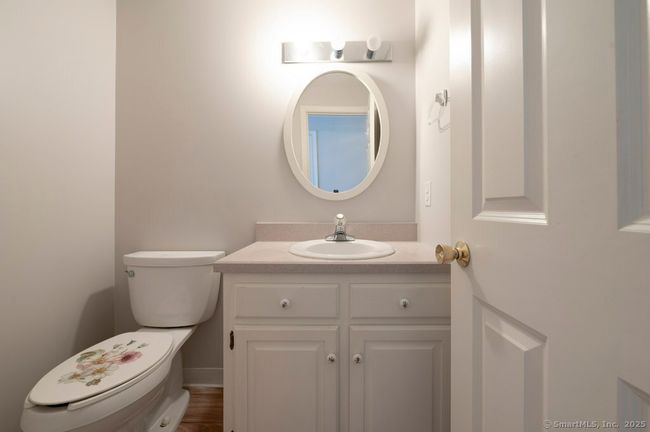 44 - 44 Dunham St, Condo with 2 bedrooms, 3 bathrooms and null parking in Wethersfield CT | Image 25