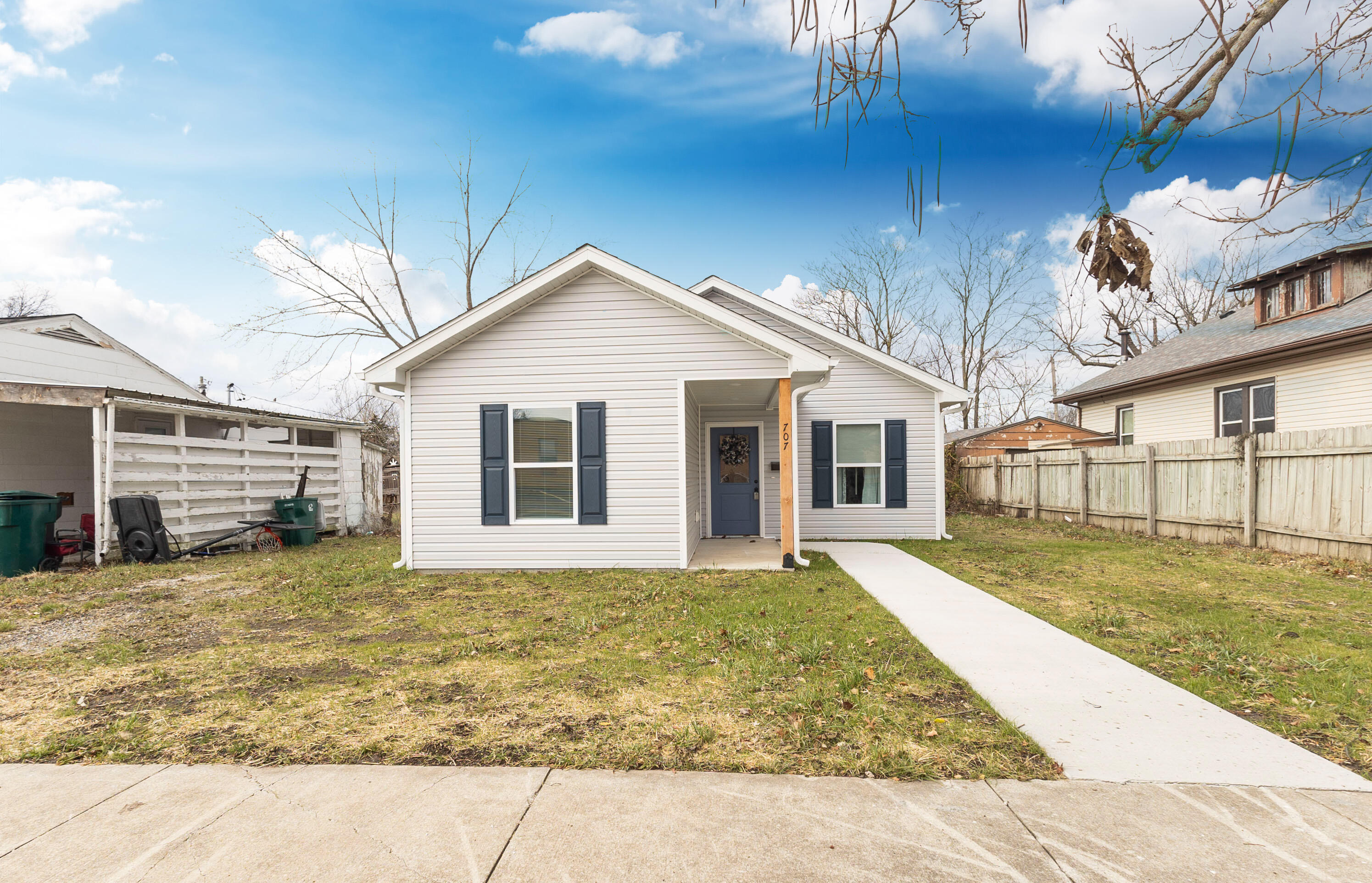5th St, Moberly, MO 65270