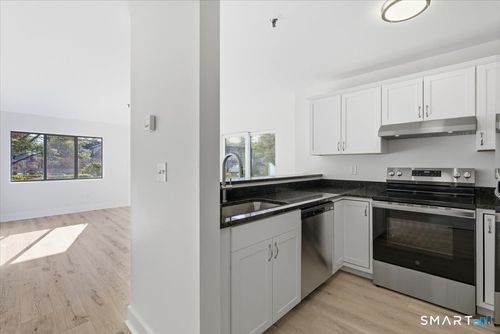 apt-118-1204 Whitney Ave, Hamden, CT, 06517-2858 | Card Image