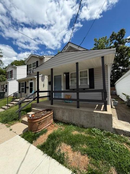 246 Warnock St, Lexington, KY, 40508-1665 | Card Image