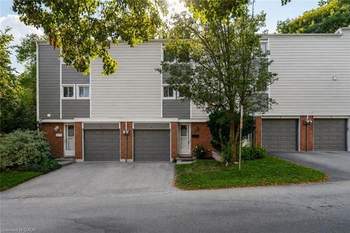 4 Patrice Crt, Dundas, ON, L9H5P5 | Card Image