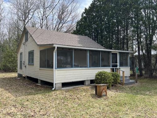 563 4-H Rd, Derby, VT, 05829-9781 | Card Image