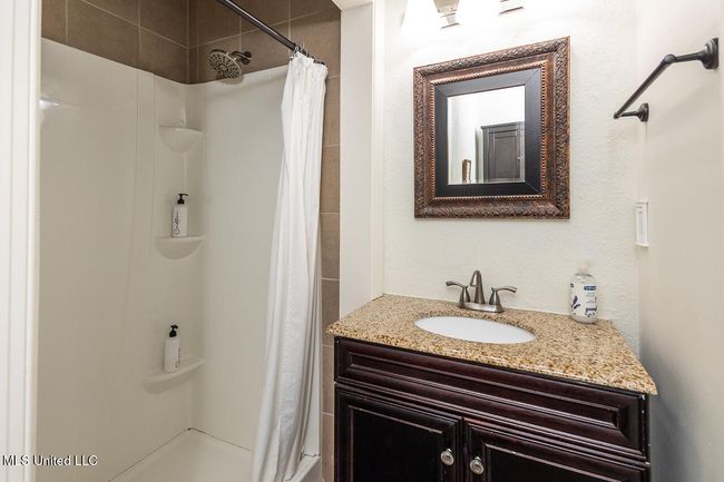 Hwy178-7-4. primary bath | Image 6
