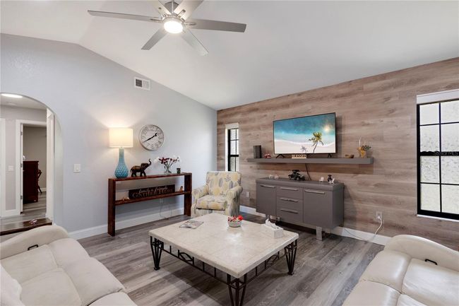 Family Room | Image 5