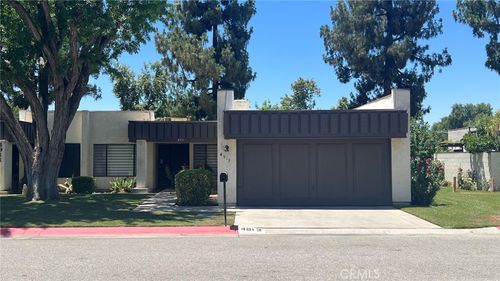 4913 Scorpio Ct, Bakersfield, CA, 93309-3811 | Card Image
