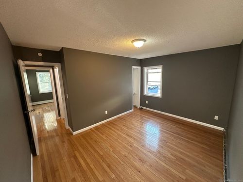 157 Rubber Ave, Naugatuck, CT, 06770-3950 | Card Image