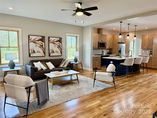 296 Gallimore Rd, Brevard, NC, 28712-9562 | Card Image