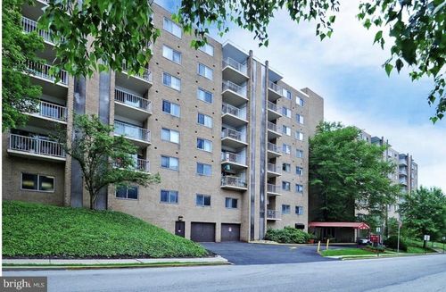 100 West Ave, JENKINTOWN, PA, 19046-2625 | Card Image