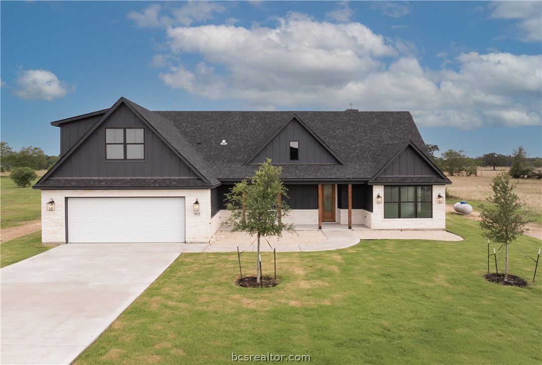 Garrison Creek Dr, Bryan, TX 77808