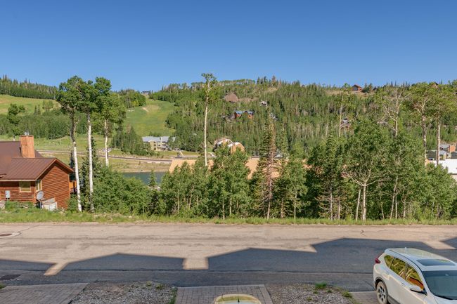 View slopes/Pond | Image 32