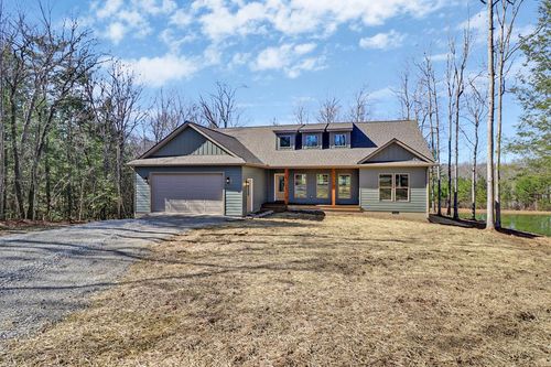 504 Acorn Ln, Jamestown, TN, 38556-2200 | Card Image