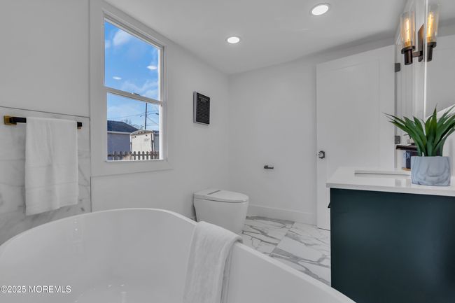 44 E Long Branch Ave, House other with 3 bedrooms, 2 bathrooms and null parking in Ocean Gate NJ | Image 17