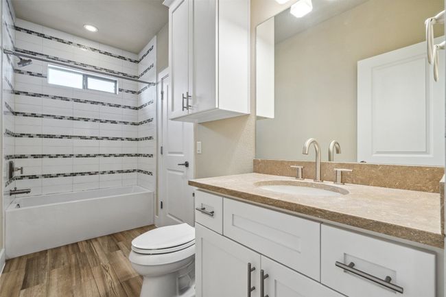 511 Hurst Creek Rd, House other with 5 bedrooms, 4 bathrooms and 6 parking in Lakeway TX | Image 36