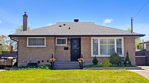 333 Ridgeway Ave, Oshawa, ON, L1J2T9 | Card Image